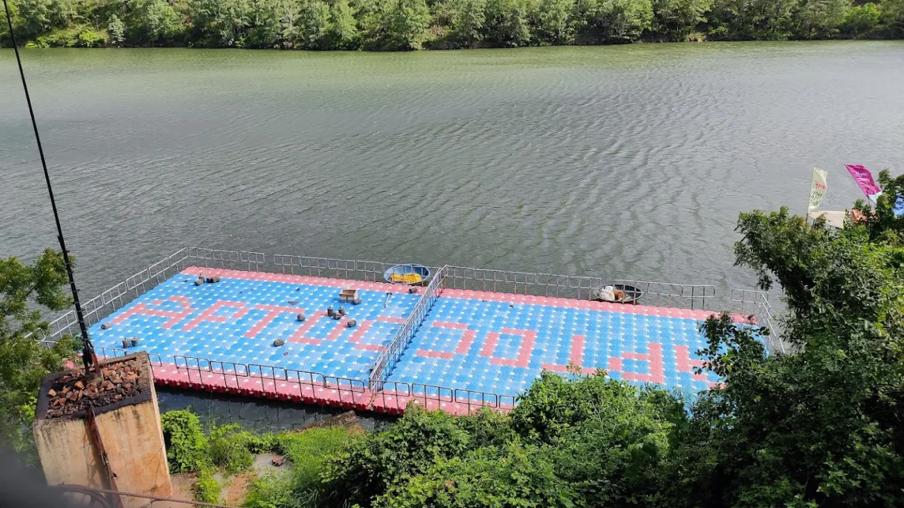 this is a Patal Ganga bathing ghat on the Krishna River in Srisailam near Sri Mallikarjuna Swamy Temple